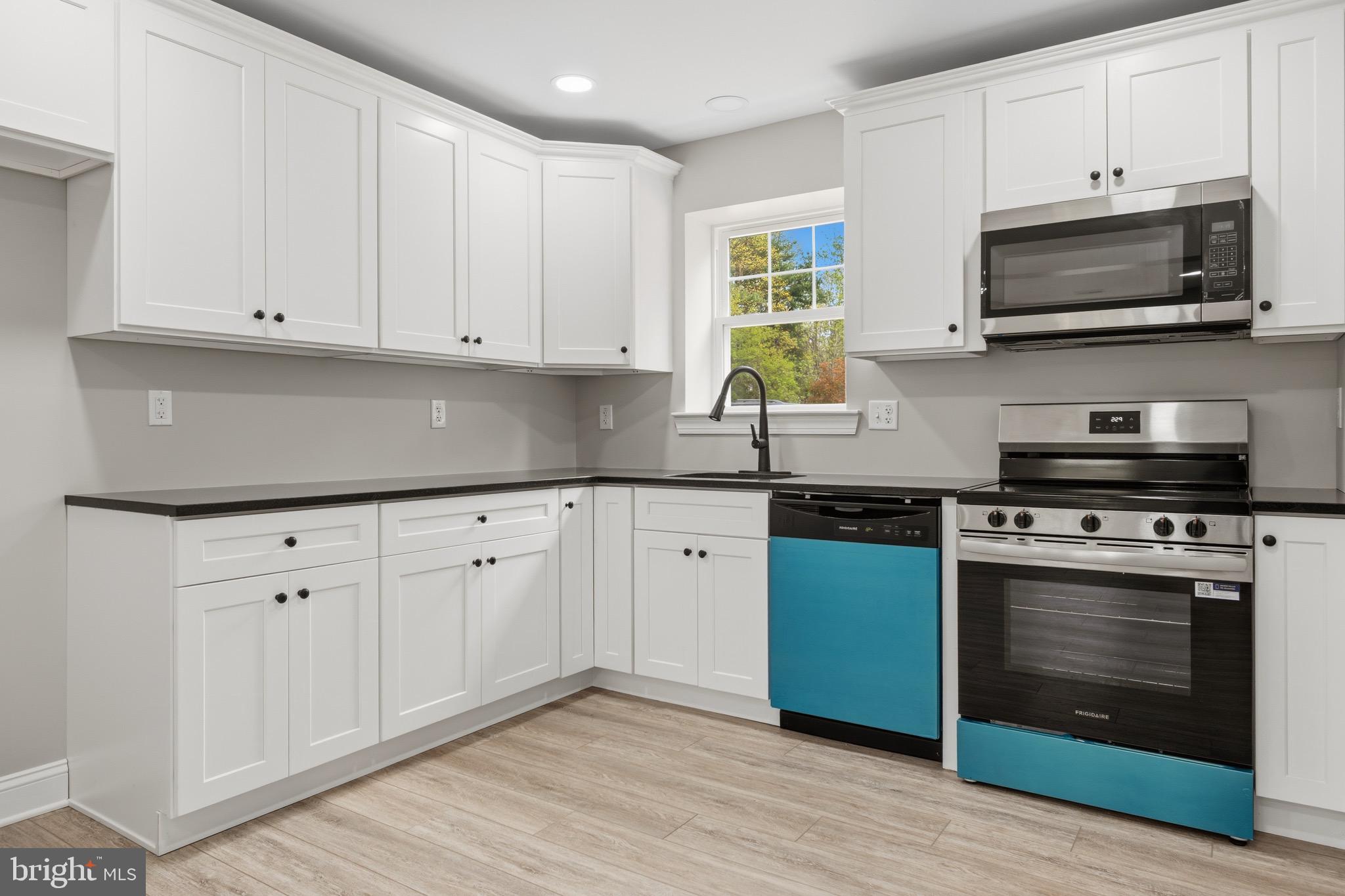 18 Avis Mill Road Pilesgrove, NJ 08098 - Photo 16 of 43