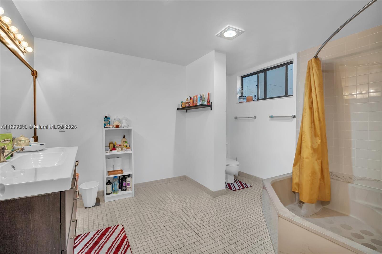 491 Ives Dairy Road, Unit 2025 Miami, FL 33179 - Photo 11 of 20