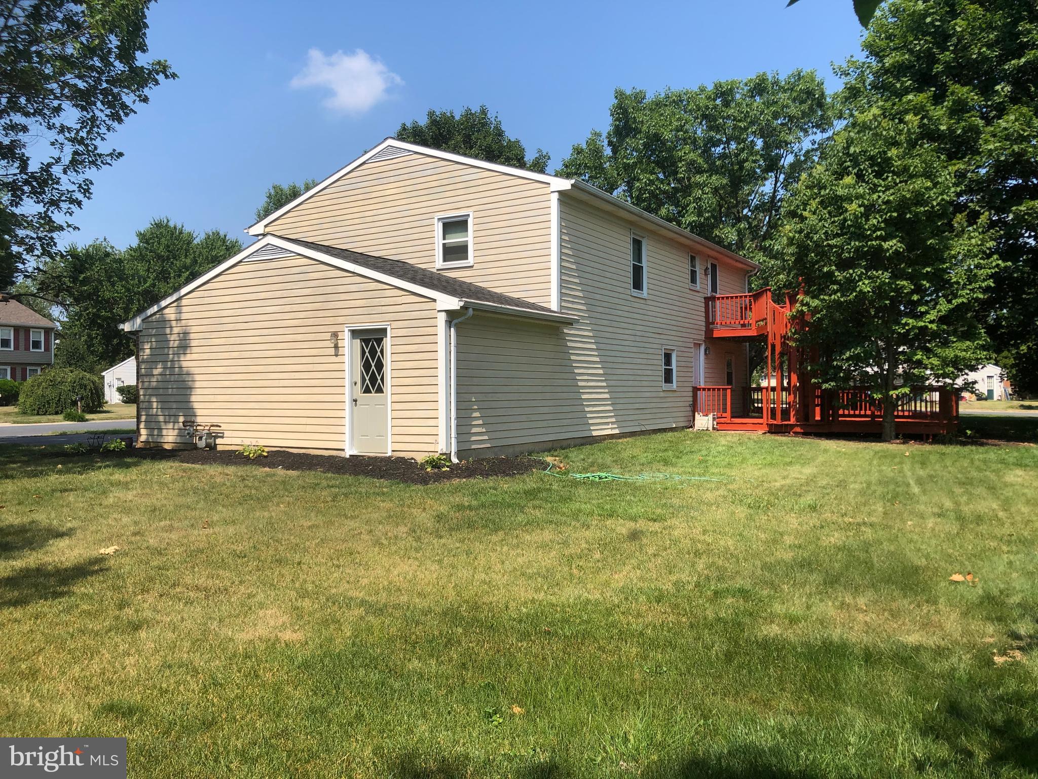 520 Devon Drive Lititz, PA 17543 - Photo 3 of 37 Exterior Back