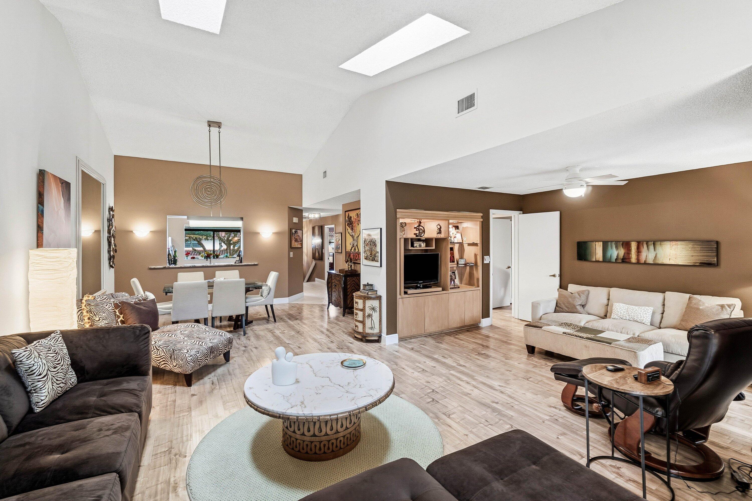 7759 La Mirada Drive Boca Raton, FL 33433 - Photo 16 of 37 LIVING/DINING