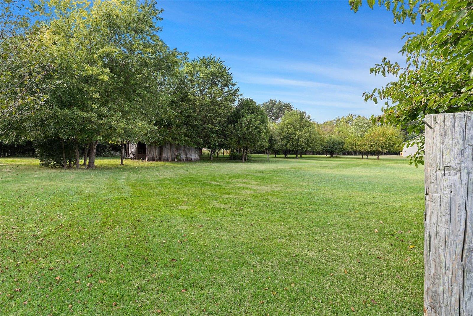 8759 Maple Grove Road Edwardsville, IL 62025 - Photo 35 of 45