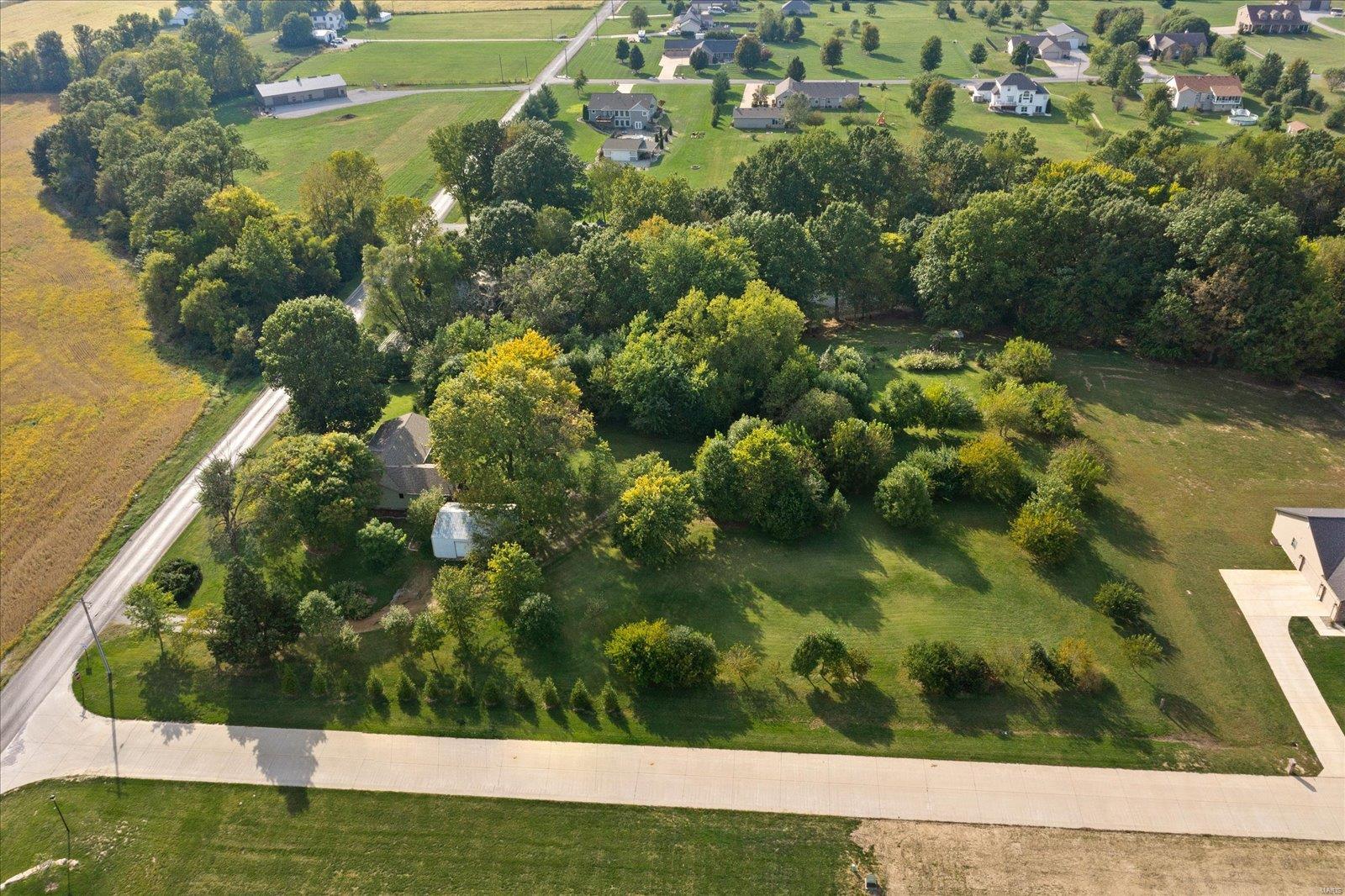 8759 Maple Grove Road Edwardsville, IL 62025 - Photo 40 of 45