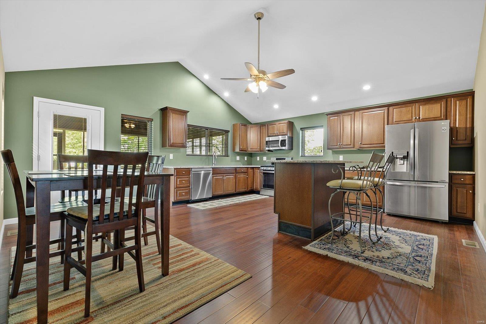 8759 Maple Grove Road Edwardsville, IL 62025 - Photo 6 of 45