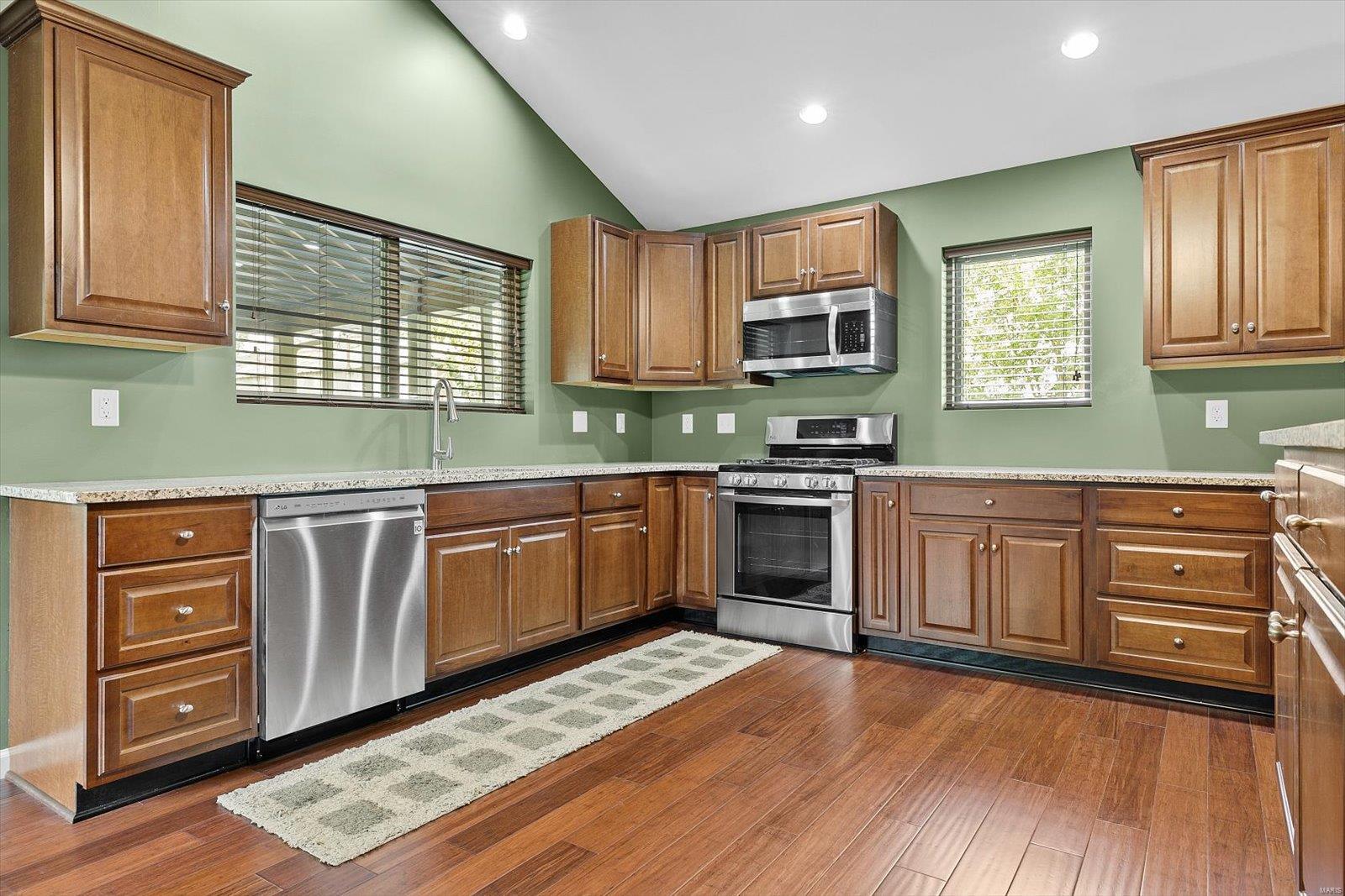 8759 Maple Grove Road Edwardsville, IL 62025 - Photo 7 of 45