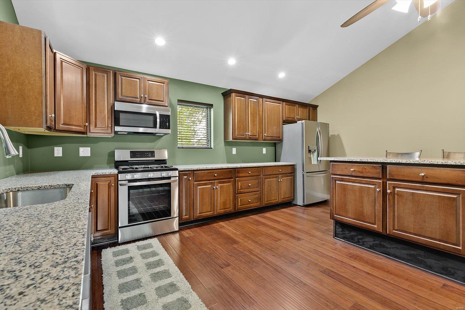 8759 Maple Grove Road Edwardsville, IL 62025 - Photo 9 of 45