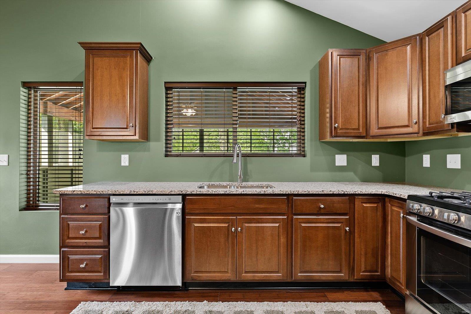 8759 Maple Grove Road Edwardsville, IL 62025 - Photo 10 of 45