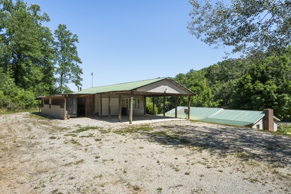 1110 King Road Centerville, TN 37033 - Photo 33 of 44