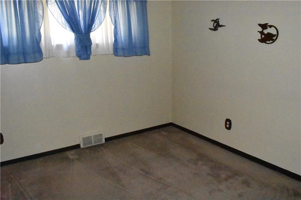 441 Spring Valley Road West Mifflin, PA 15122 - Photo 14 of 25 Gallery Image 14