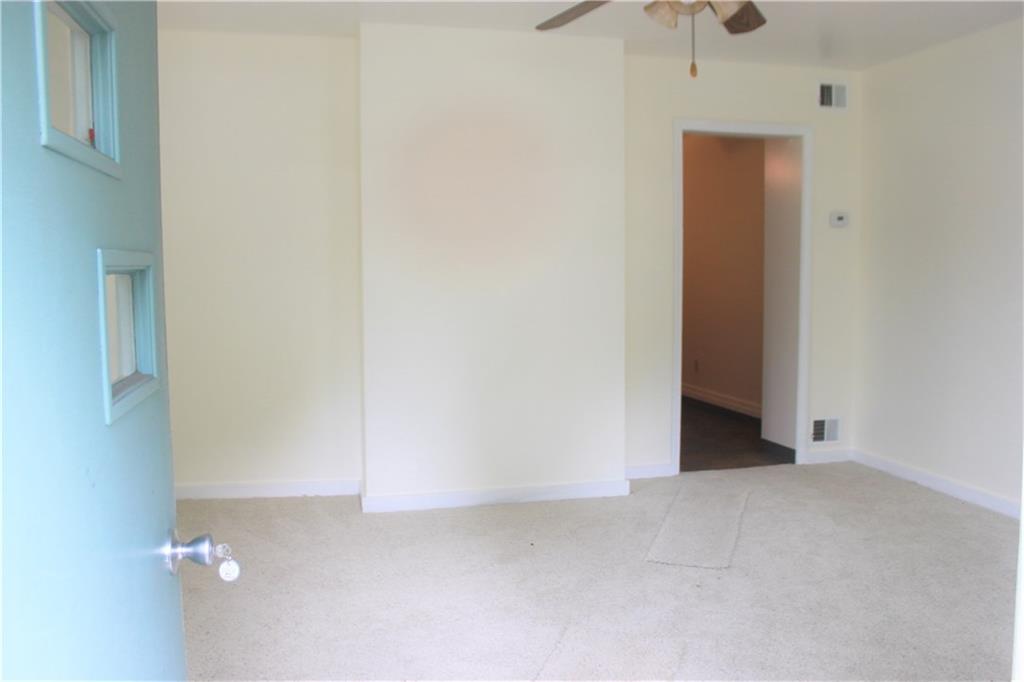 5825 Brownsville Road Pittsburgh, PA 15236 - Photo 3 of 23 5825 side