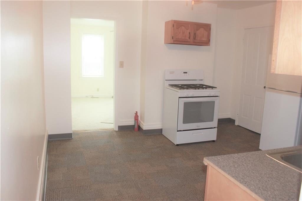 5825 Brownsville Road Pittsburgh, PA 15236 - Photo 4 of 23 5825 side