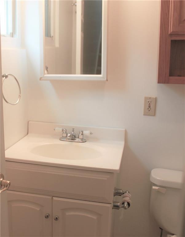 5825 Brownsville Road Pittsburgh, PA 15236 - Photo 8 of 23 5825 side