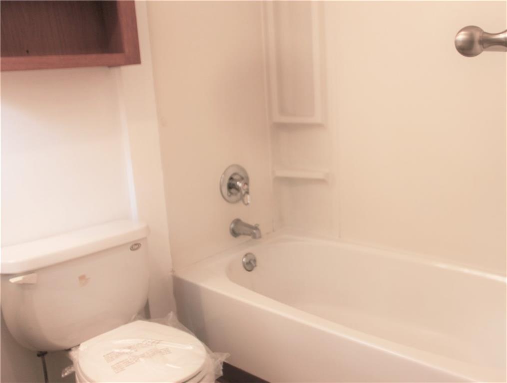 5825 Brownsville Road Pittsburgh, PA 15236 - Photo 9 of 23 5825 side