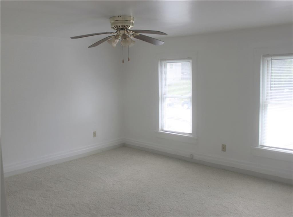 5825 Brownsville Road Pittsburgh, PA 15236 - Photo 10 of 23 5825 side