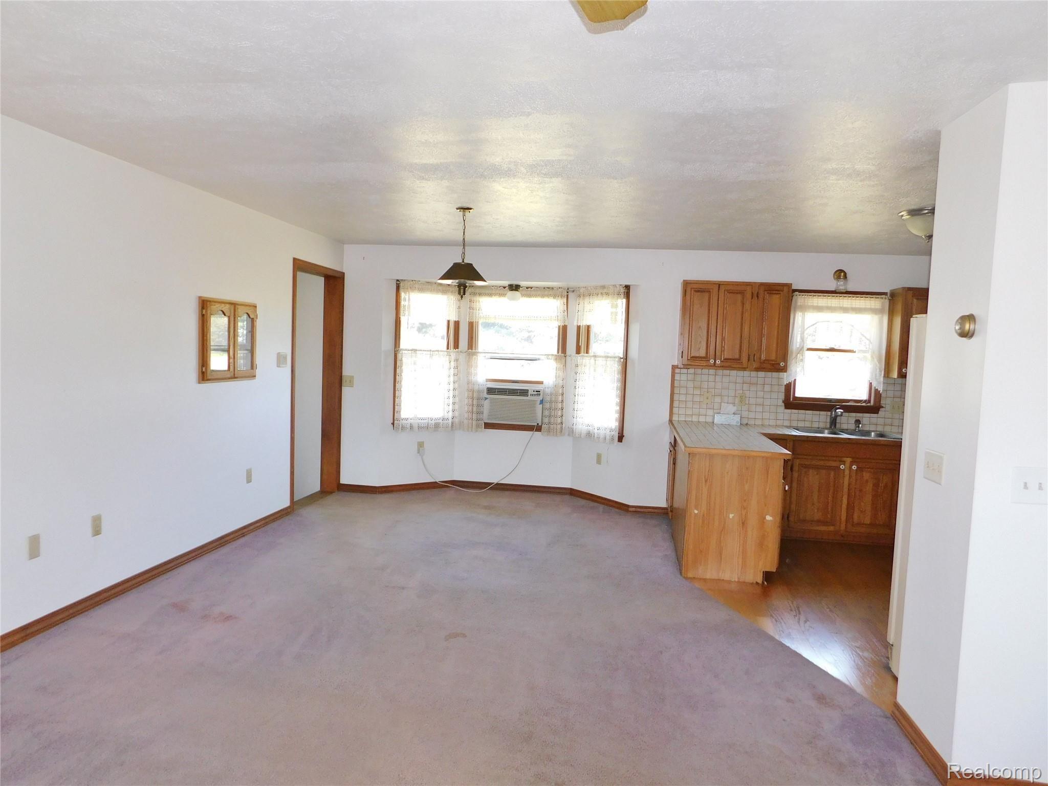 10222 Converse Road Fowlerville, MI 48836 - Photo 10 of 36 DSCN0152.JPG