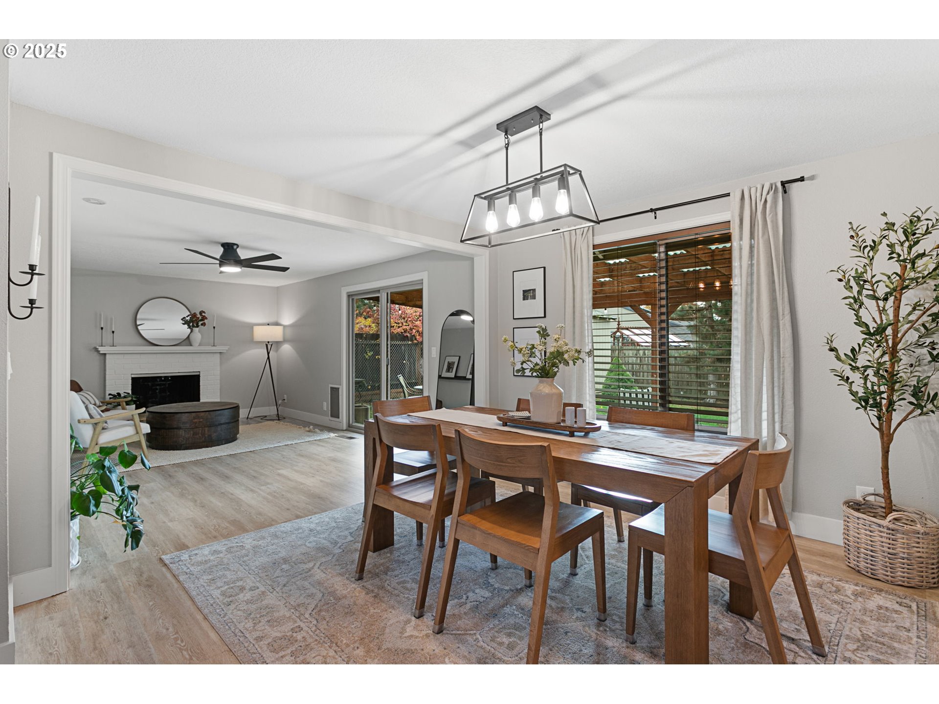 2125 Southwest Leewood Drive Beaverton, OR 97003 - Photo 7 of 25