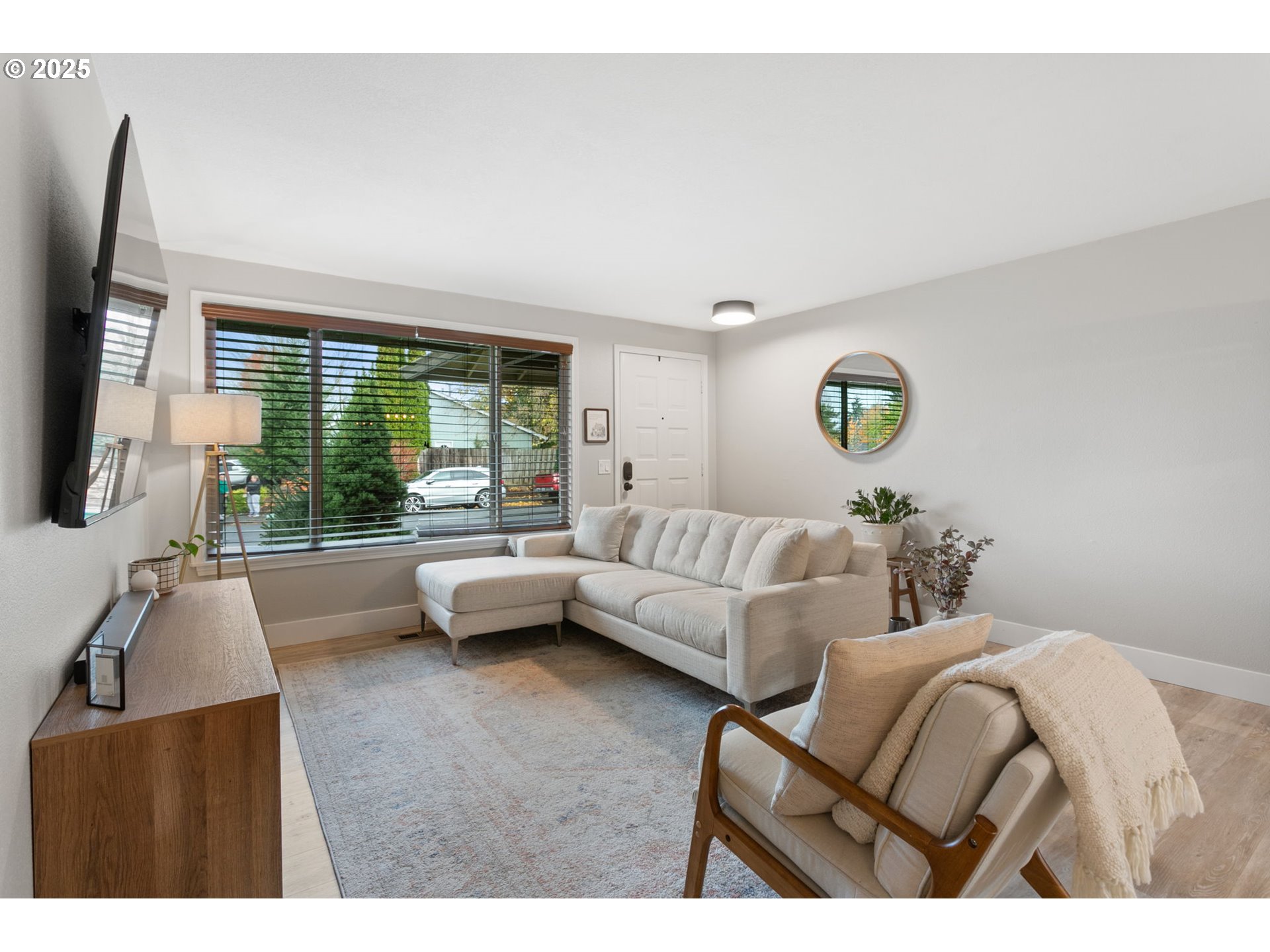 2125 Southwest Leewood Drive Beaverton, OR 97003 - Photo 9 of 25