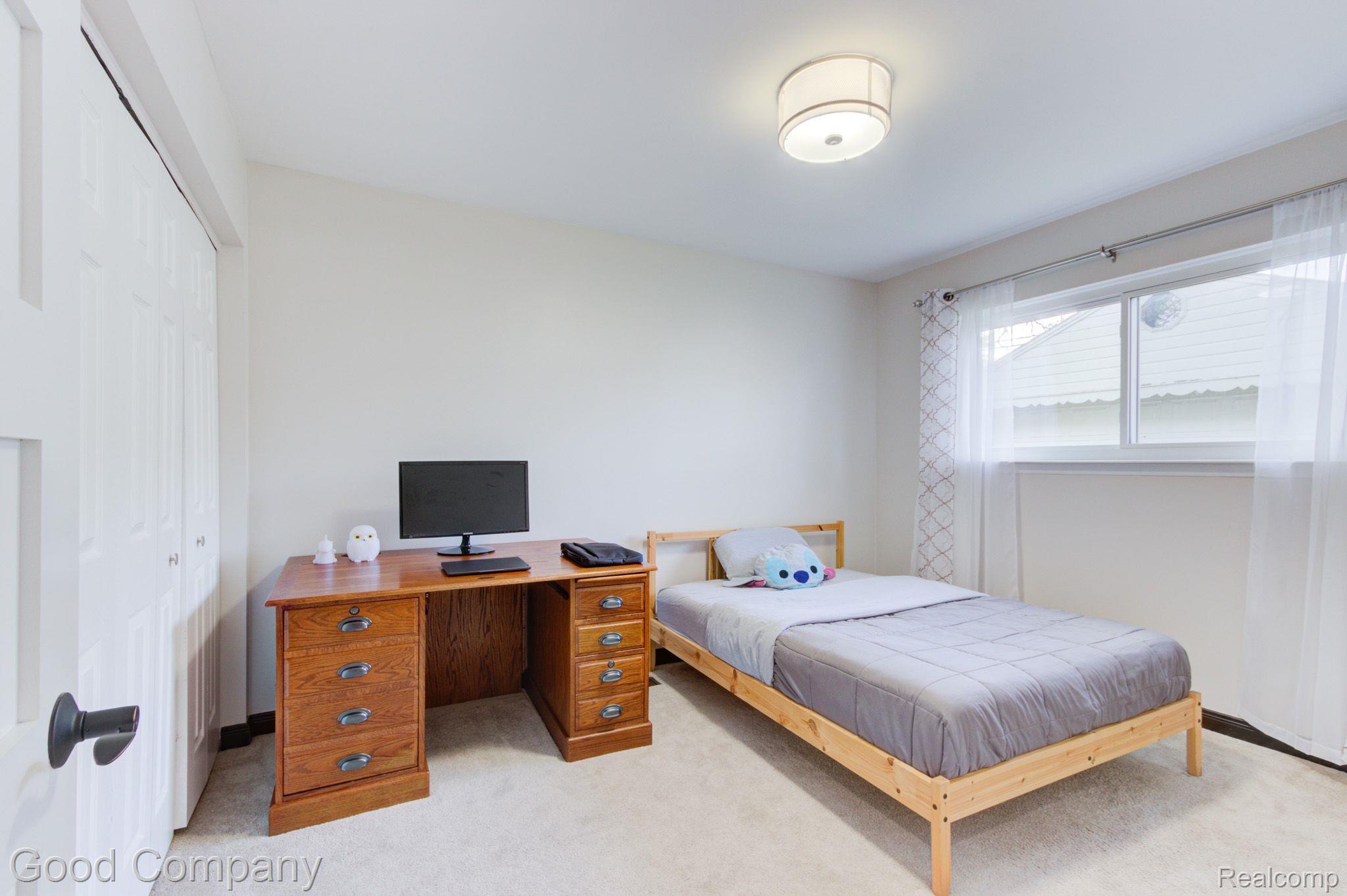 2329 Columbia Road Berkley, MI 48072 - Photo 26 of 40 Gallery Image 26