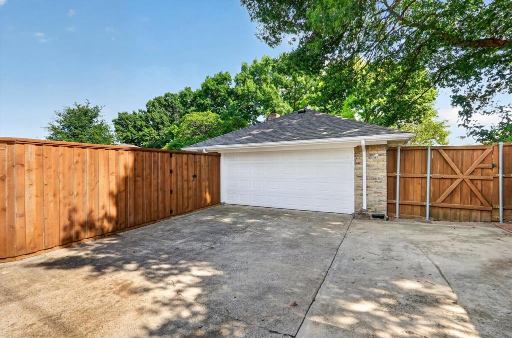3001 Cross Bend Road Plano, TX 75023 - Photo 37 of 40