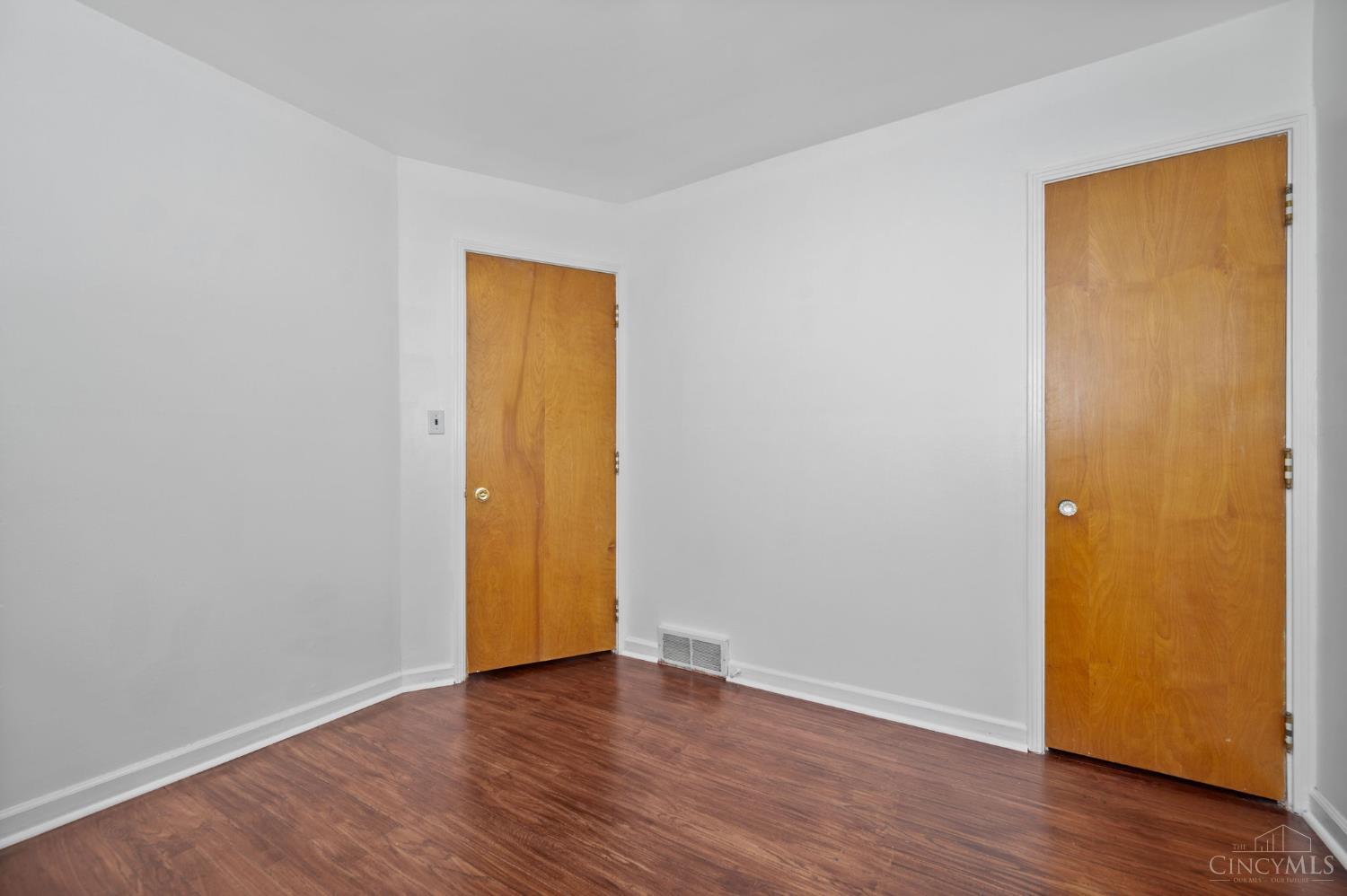 7101 Dunn Road Cincinnati, OH 45230 - Photo 31 of 50