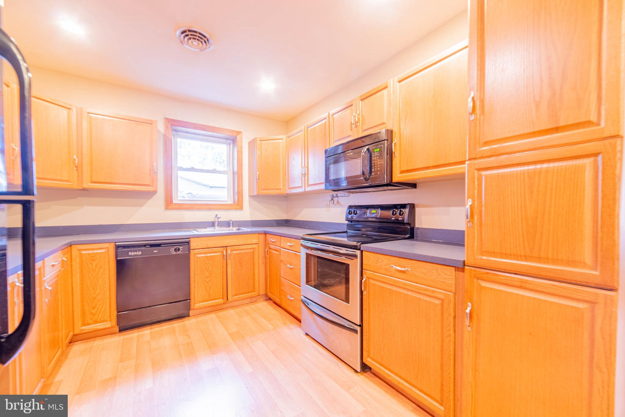 45 Paradise Road Alloway, NJ 08302 - Photo 13 of 32 Kitchen
