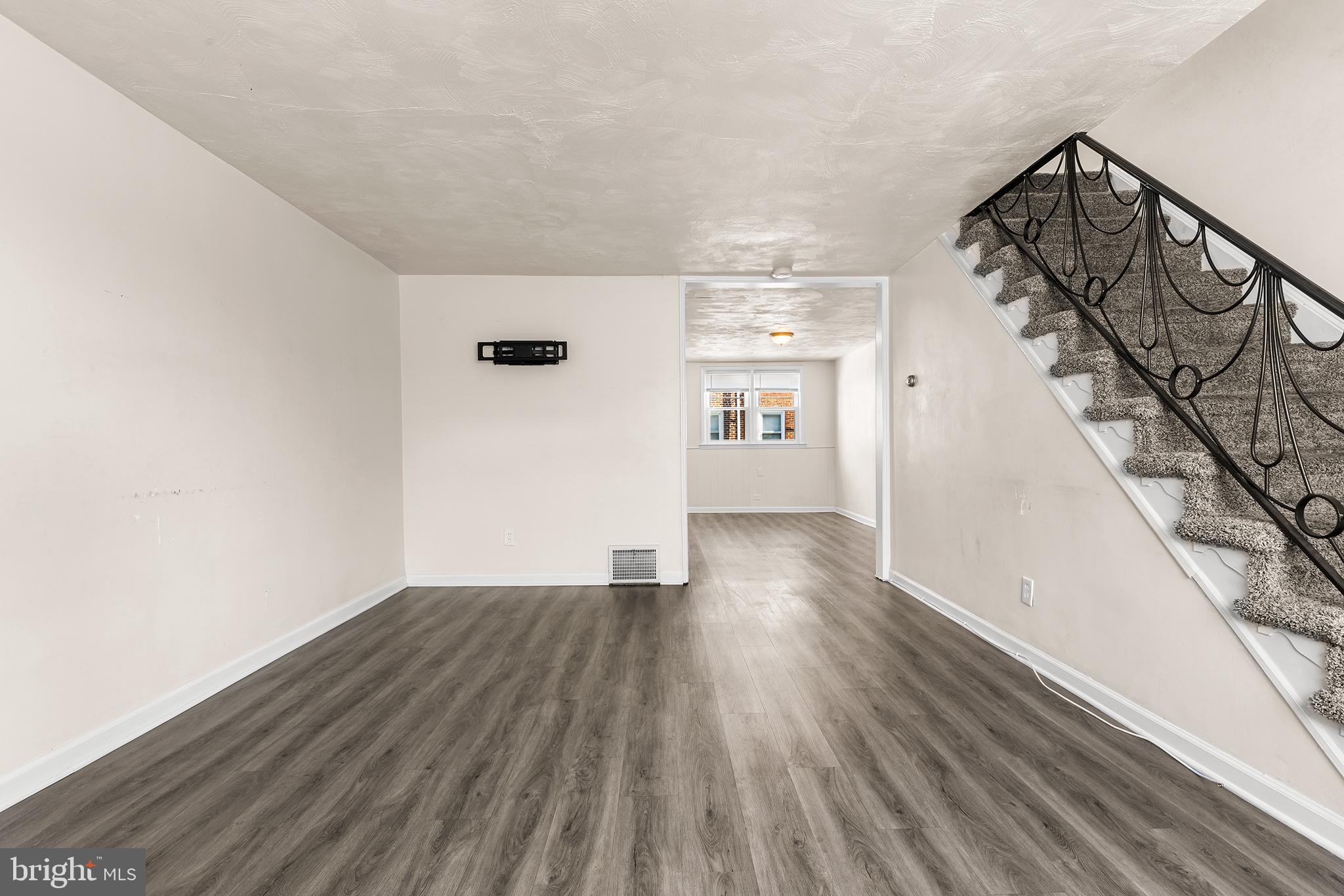 1365 Edgehill Road Darby, PA 19023 - Photo 3 of 22