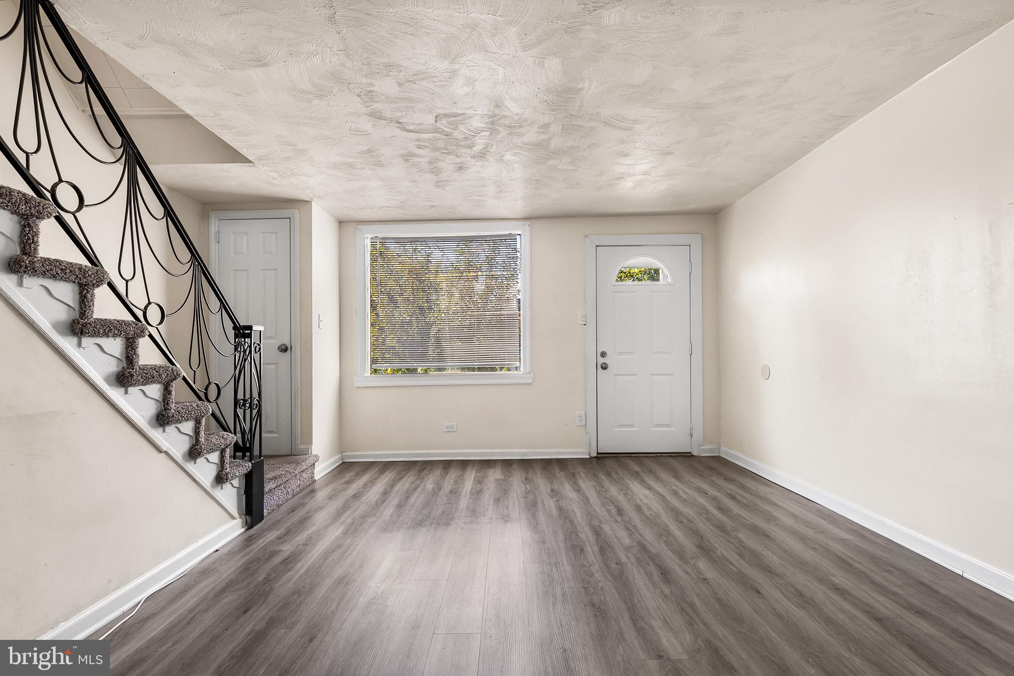 1365 Edgehill Road Darby, PA 19023 - Photo 5 of 22