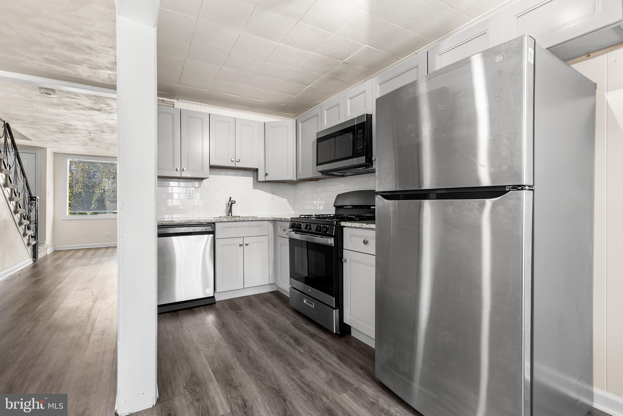 1365 Edgehill Road Darby, PA 19023 - Photo 9 of 22