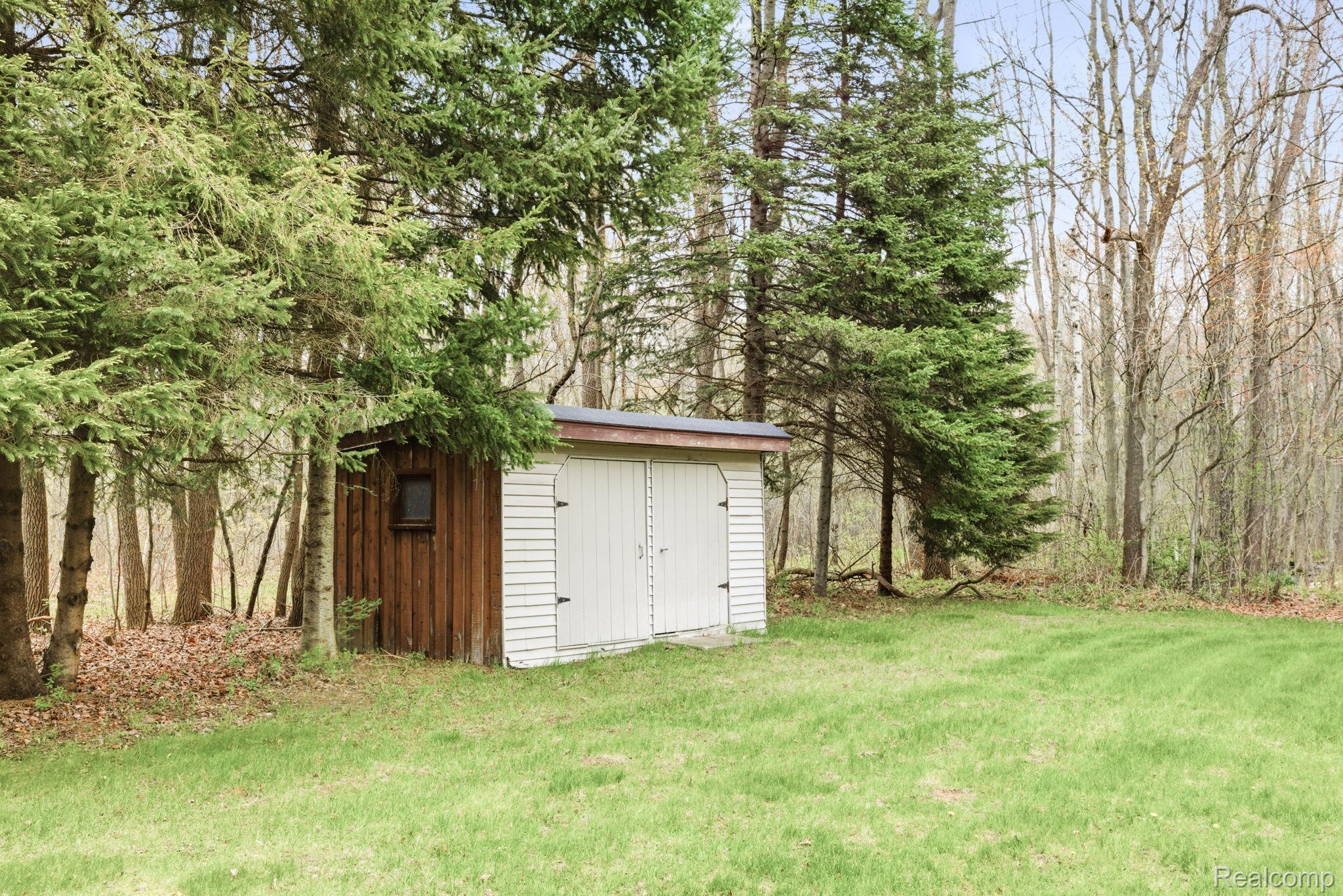 4602 Howard Road Smiths Creek, MI 48074 - Photo 29 of 38 4602 Howard Rd (37).jpg