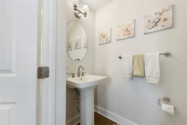 $419,000 | 409 Spruce Lane, Canonsburg, PA 15317