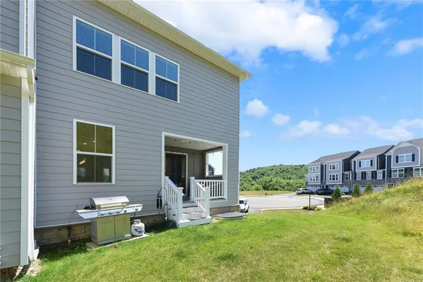 $419,000 | 409 Spruce Lane, Canonsburg, PA 15317