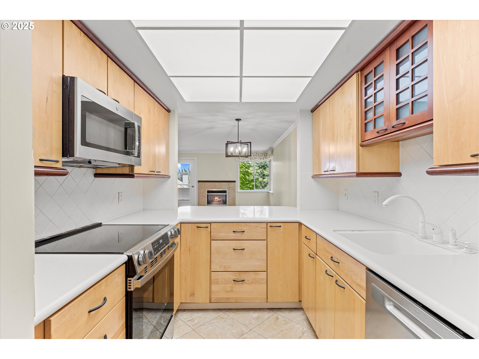 6665 West Burnside Road, Unit 438 Portland, OR 97225 - Photo 5 of 29 Gallery Image 5