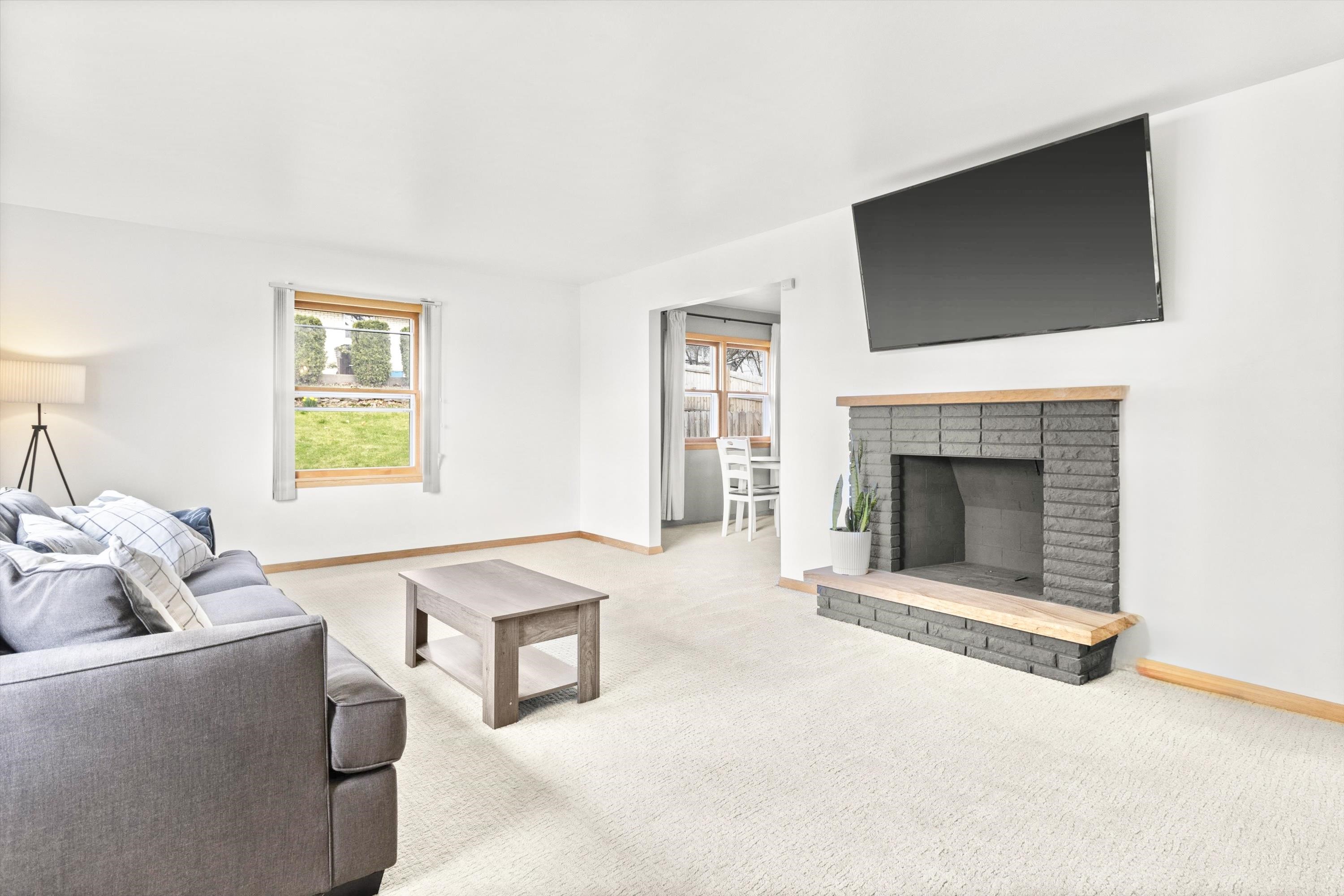 612 Roosevelt Street Fort Atkinson, WI 53538 - Photo 8 of 37