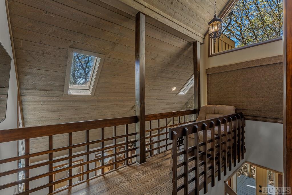 118 Eagle Ridge Road Sapphire, NC 28774 - Photo 37 of 44 Gallery Image 37