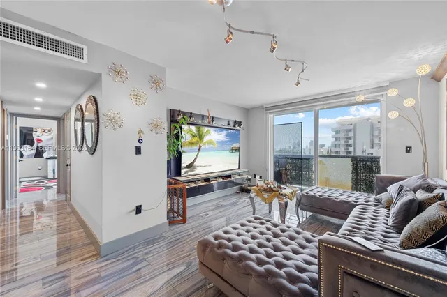 $4,500 | 1345 Lincoln Road, Unit 1105, Miami Beach, FL 33139