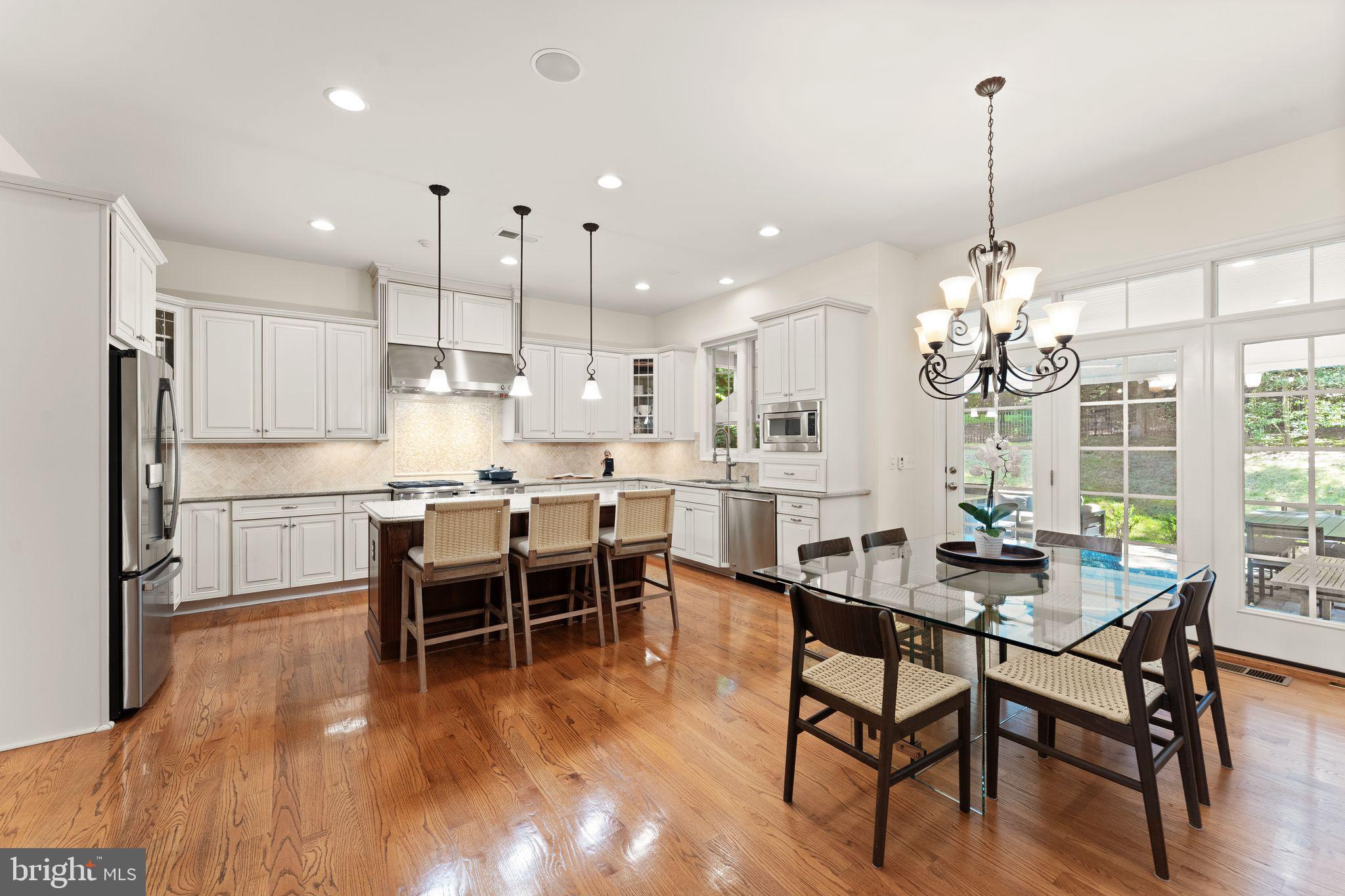 9603 Thistle Ridge Lane Vienna, VA 22182 - Photo 19 of 73 Kitchen and Breakfast Area