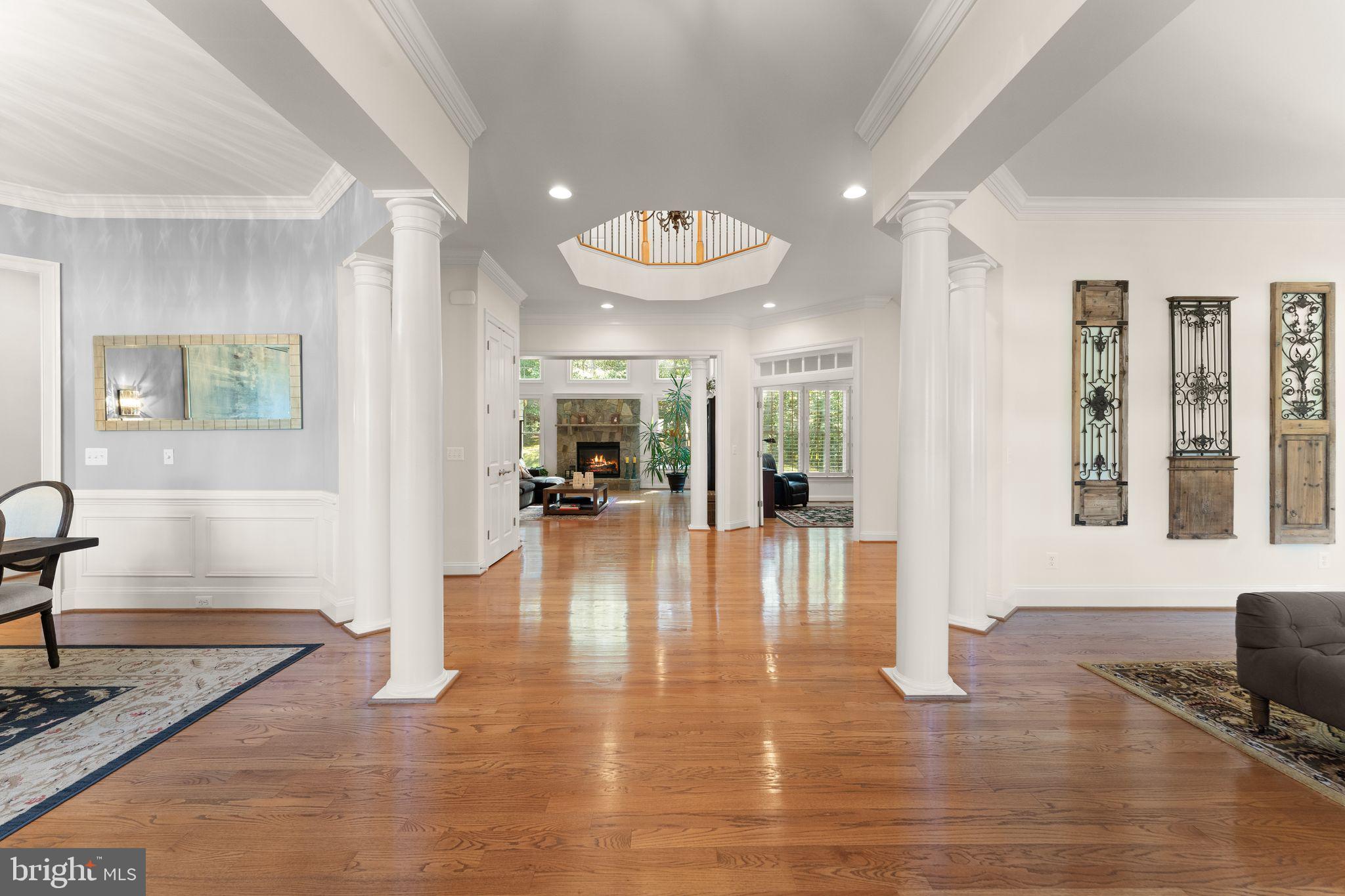 9603 Thistle Ridge Lane Vienna, VA 22182 - Photo 7 of 73 Foyer