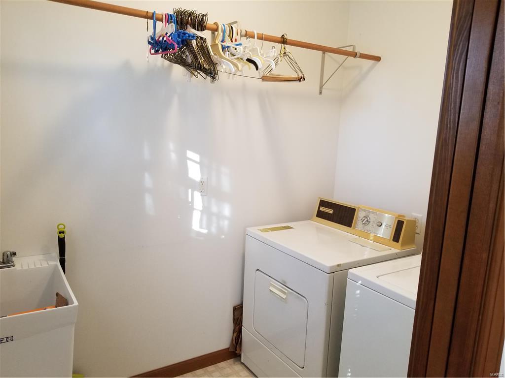 438 Main Street Radom, IL 62808 - Photo 10 of 10 Gallery Image 10