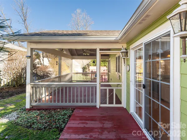 $750,000 | 113 5th Street, Black Mountain, NC 28711