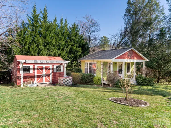 $750,000 | 113 5th Street, Black Mountain, NC 28711