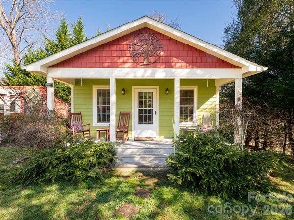 $750,000 | 113 5th Street, Black Mountain, NC 28711