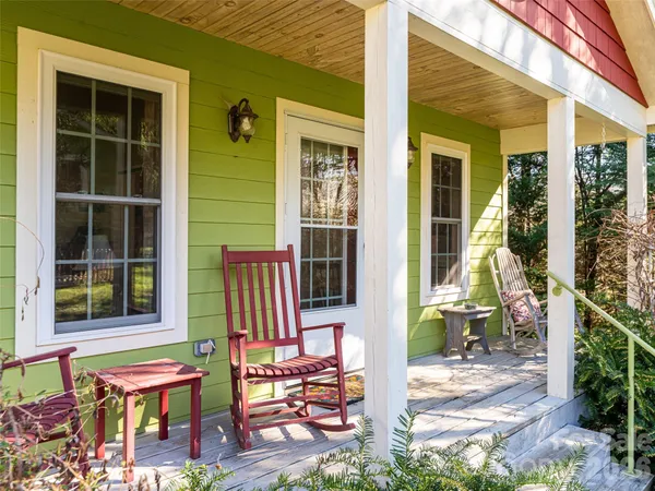 $750,000 | 113 5th Street, Black Mountain, NC 28711