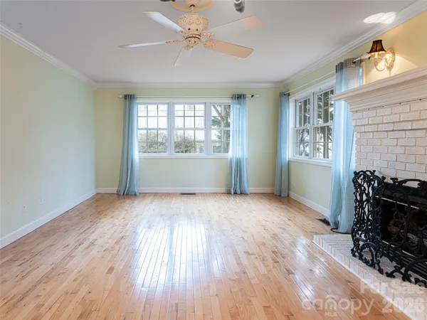 $750,000 | 113 5th Street, Black Mountain, NC 28711