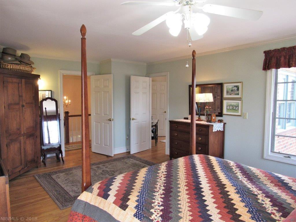 1450 Falcon Ridge Road Blacksburg, VA 24060 - Photo 43 of 66 Gallery Image 43