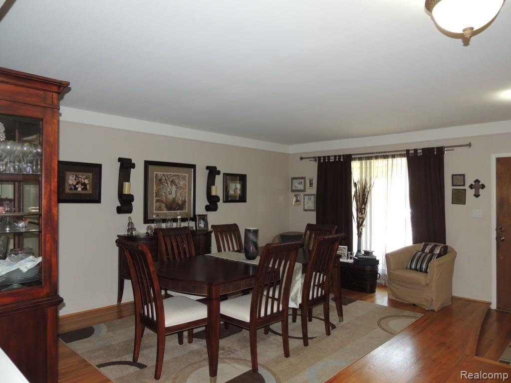 8664 Chicago Road Warren, MI 48093 - Photo 11 of 34 DSCN3746.jpg
