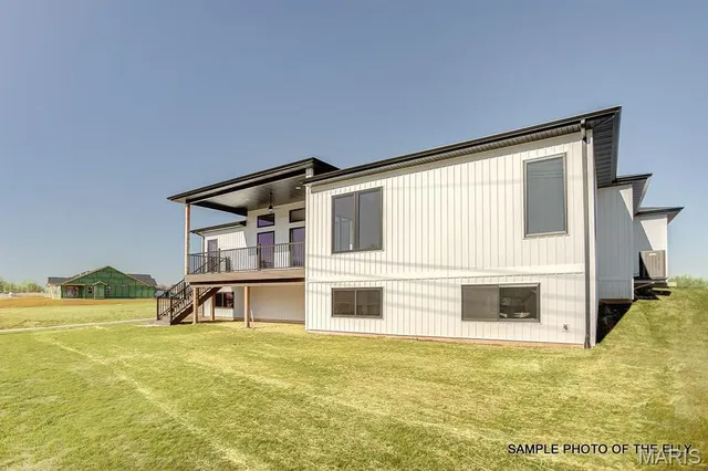 $520,000 | 520 Hayden Drive, Waterloo, IL 62298