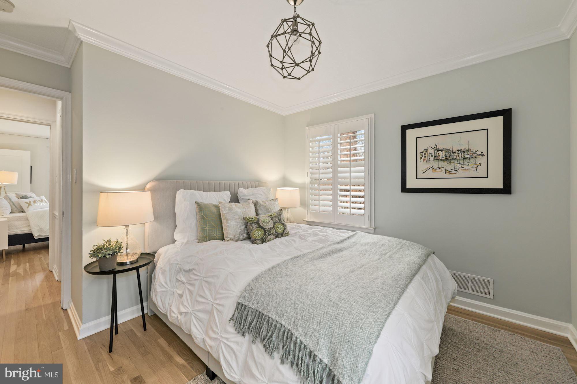 5821 Plainview Road Bethesda, MD 20817 - Photo 23 of 46 Bedroom 2