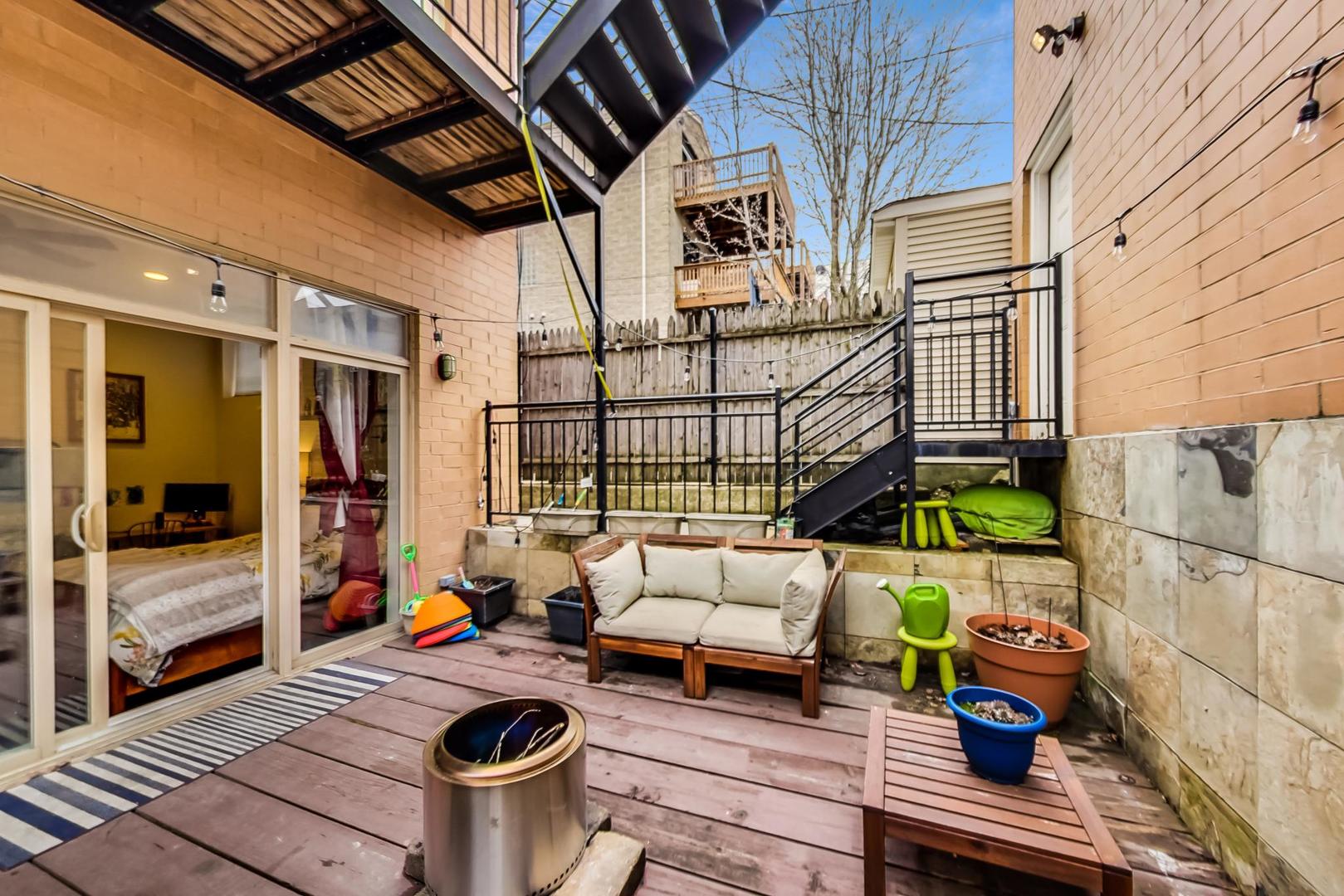 3052 North Oakley Avenue, Unit 1 Chicago, IL 60618 - Photo 24 of 30