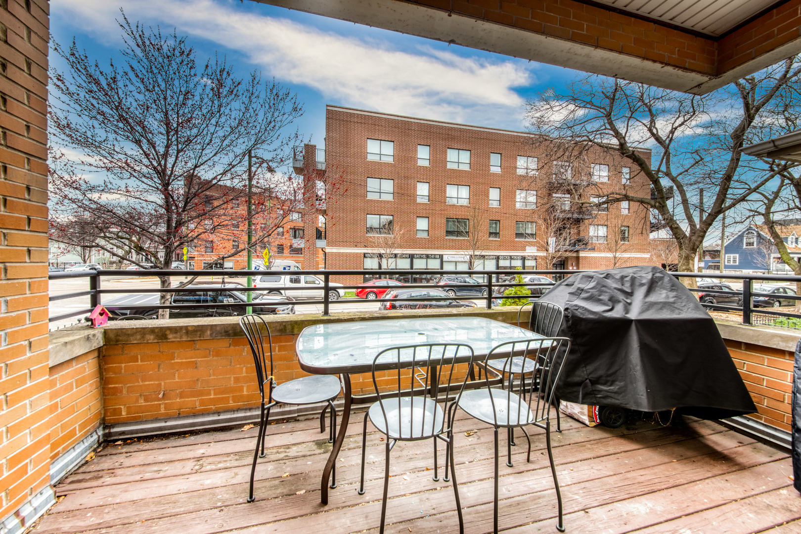 3052 North Oakley Avenue, Unit 1 Chicago, IL 60618 - Photo 6 of 30