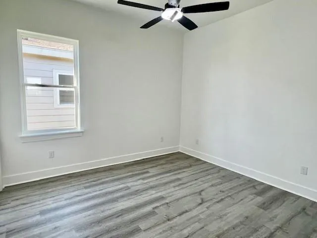 $220,000 | 2821 Live Oak Drive, Gretna, LA 70056