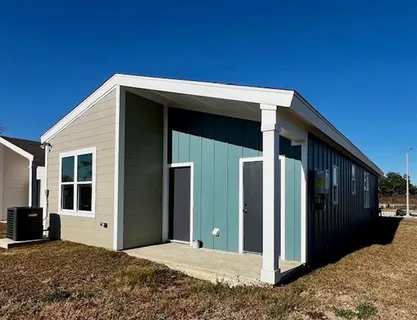 $220,000 | 2821 Live Oak Drive, Terrytown, LA 70056